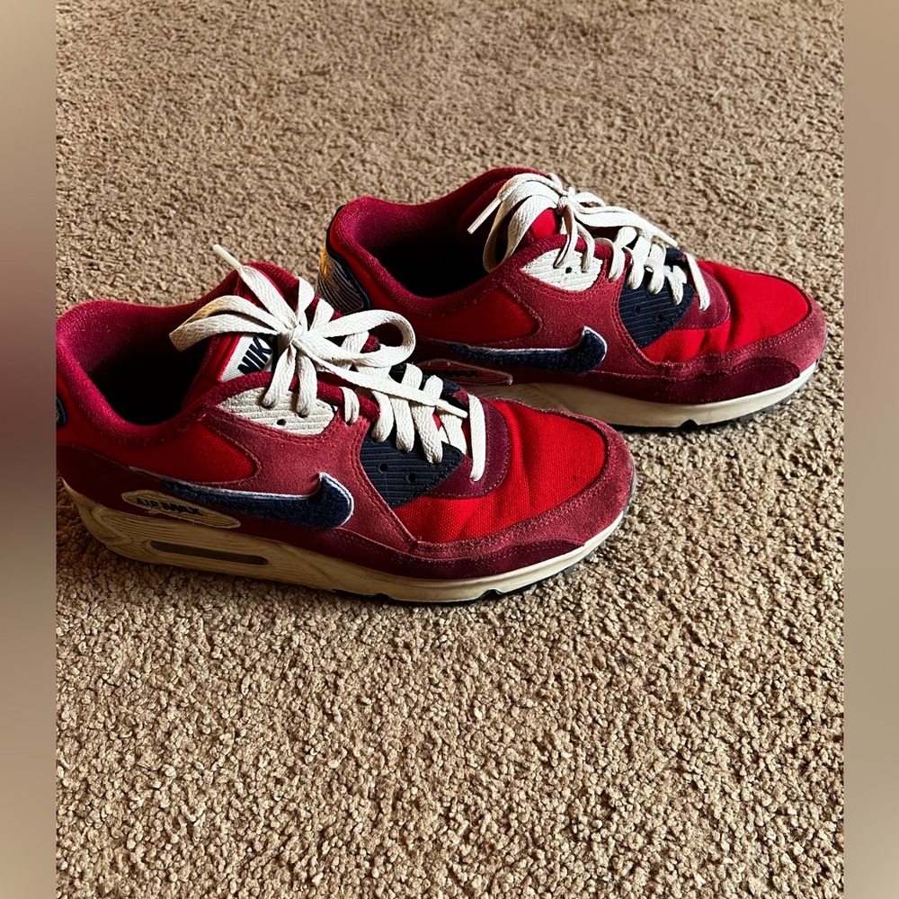 Original Nike Air Max.
Limited edition
Women’s size 9.5
Men’s size 8
Euro 41